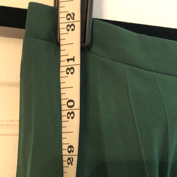 🤑ASOS Green Pleated Skirt - Picture 4 of 5